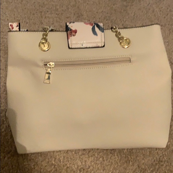 Purse - Picture 3 of 3